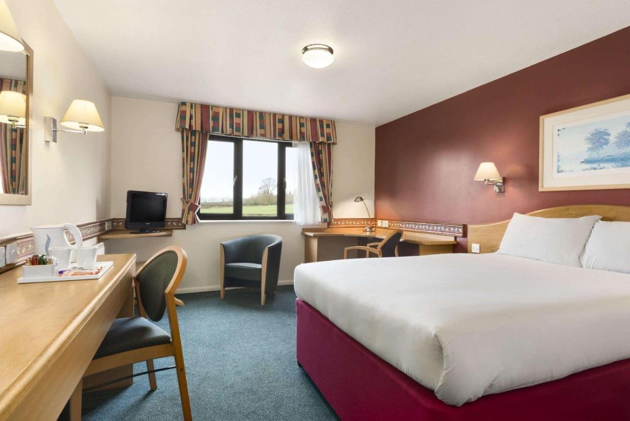 Days Inn Michaelwood M5 Falfield Exteriér fotografie