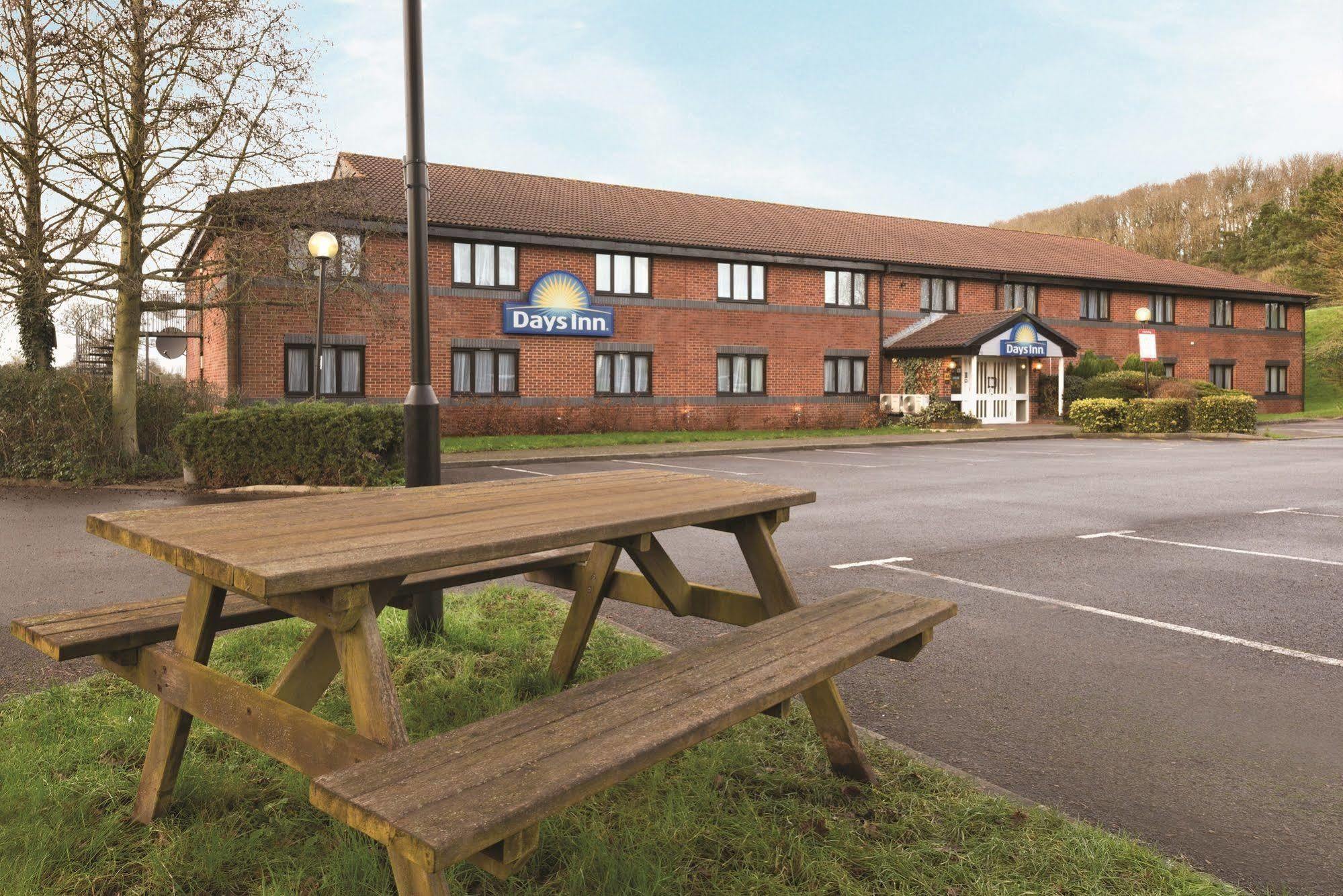 Days Inn Michaelwood M5 Falfield Exteriér fotografie