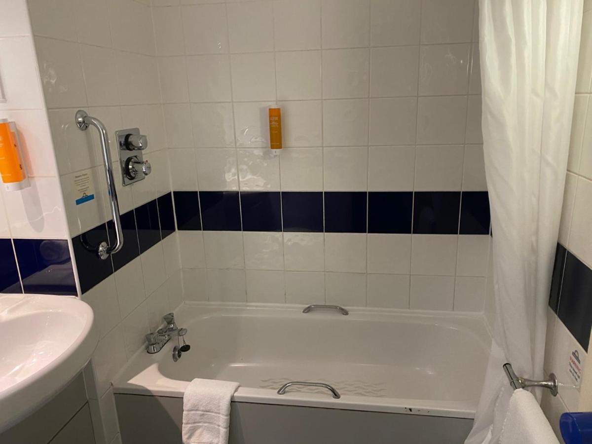 Days Inn Michaelwood M5 Falfield Exteriér fotografie
