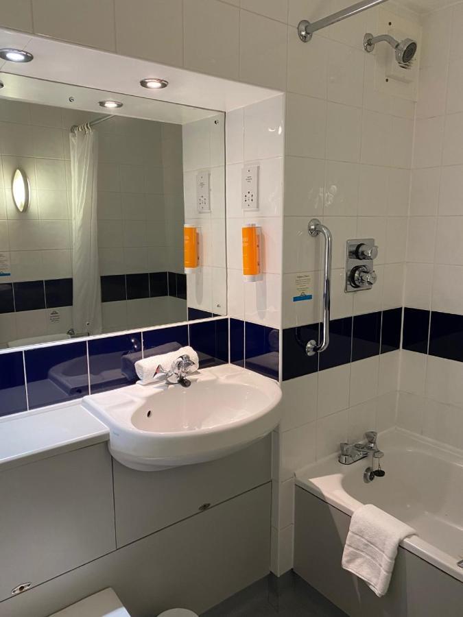 Days Inn Michaelwood M5 Falfield Exteriér fotografie